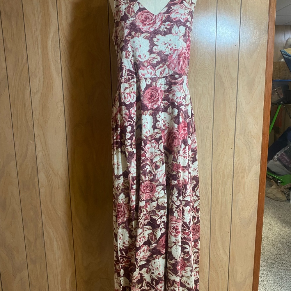 Floral Maxi Dress - Red and Cream